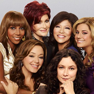 Sara Gilbert Debuts The Talk with Holly Robinson Peete, Leah Remini, Julie Chen and More!