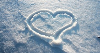 Cuffing Up: Don’t Over-Commit to Your Winter Fling! Tips to Keep Seasonal Romance Honest