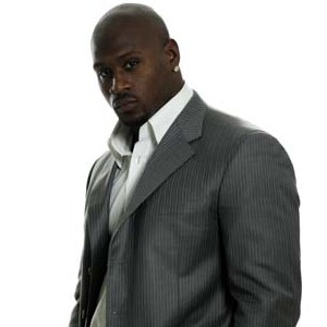 NFL Star Thomas Jones Talks Kansas City, Record Label and Investing! Wedding Bells or Babies??